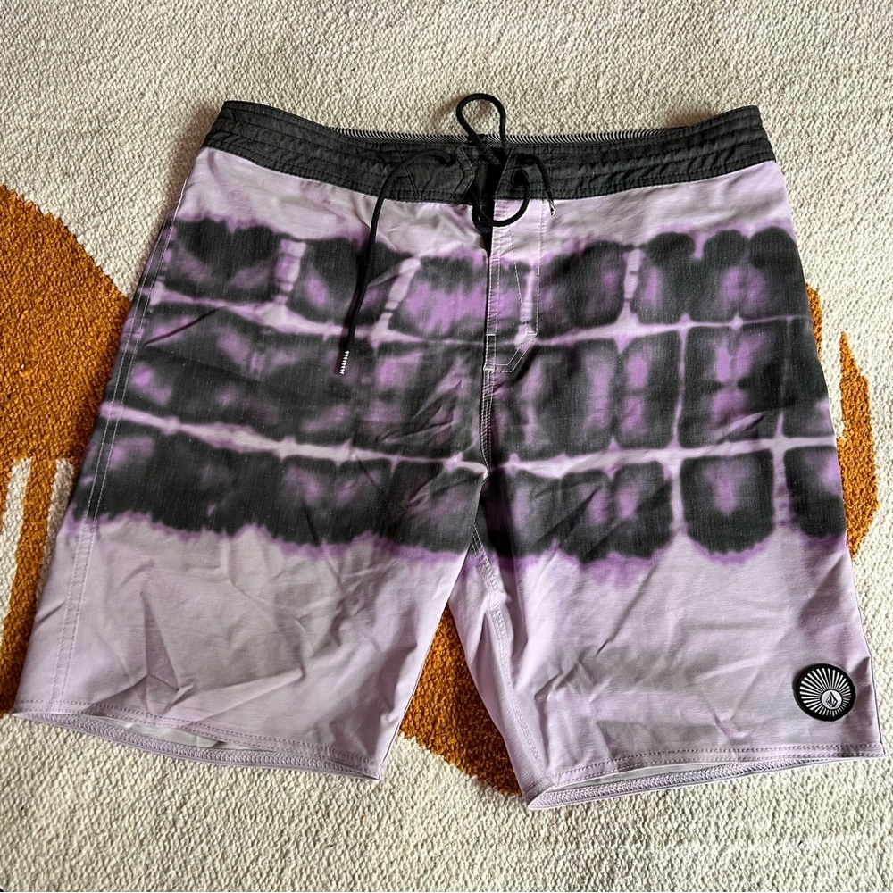 Volcom Stoneys size 34